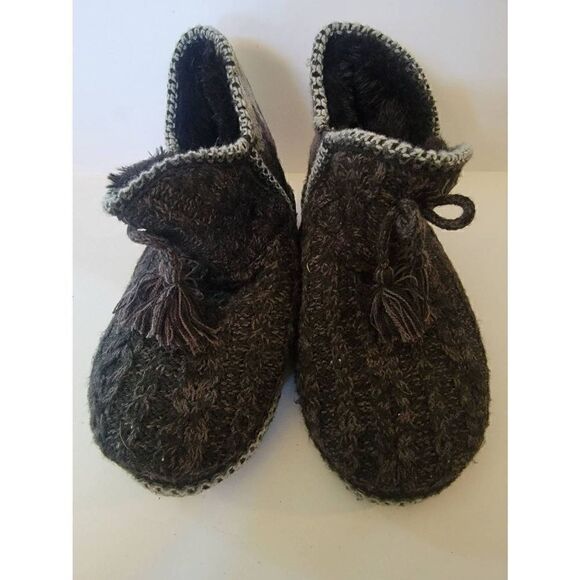 Original muk Luk amira slippers size medium 7-8 - Picture 1 of 6